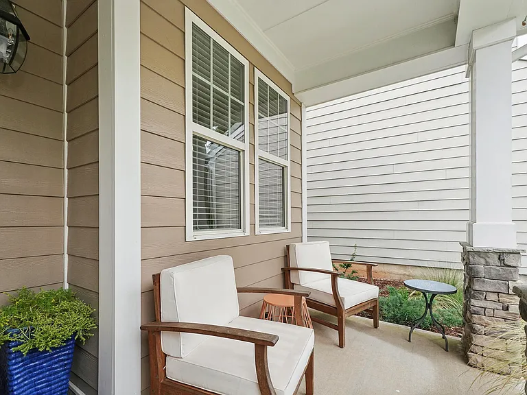 504 Hammond Oak Ln — Photo 2