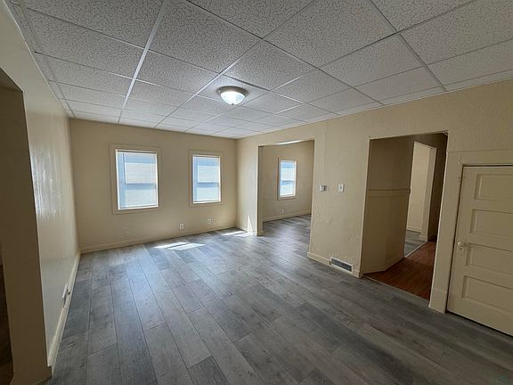 4th image of 212 George St