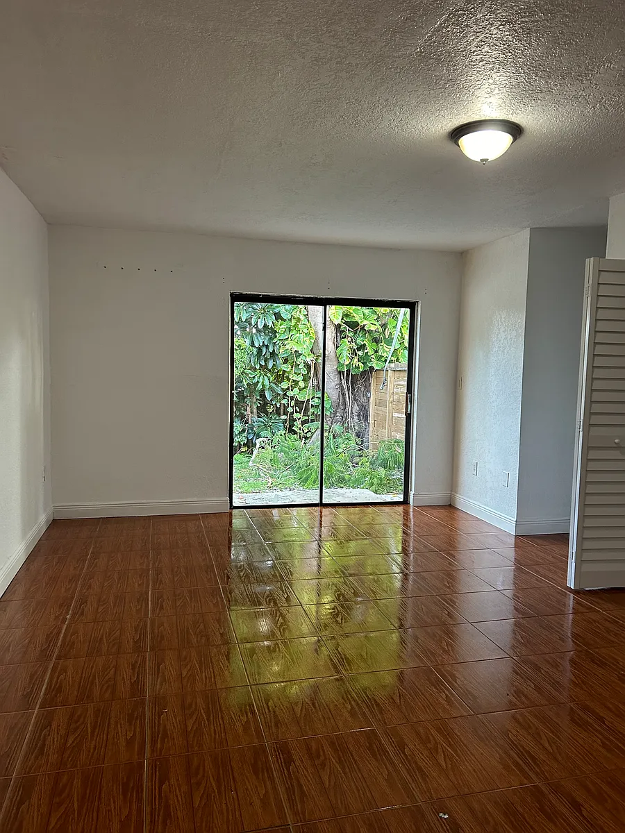 Building Photo - 10341 SW 168th St