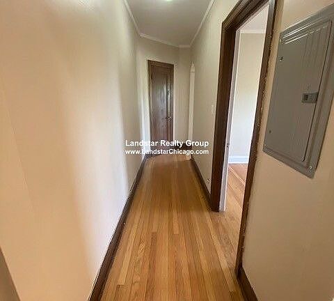 5th image of 5232 N Rockwell St