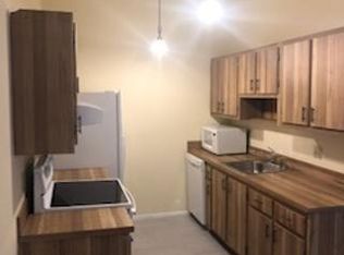 7702 Willow Park Dr, Temple Terrace, FL 33637