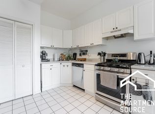 2958 N Hoyne Ave #2, Chicago, IL 60618