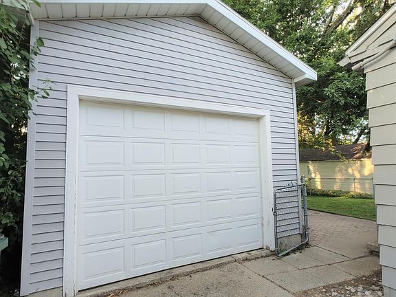 4th image of 16920 W Mount Hope Ave