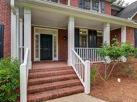 3rd image of 25 Somerton Pl