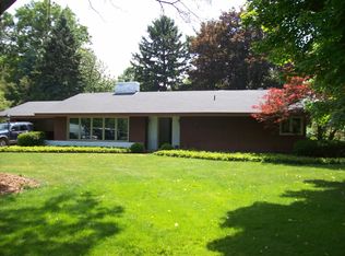 1410 Fairway Dr, Erie, PA 16505