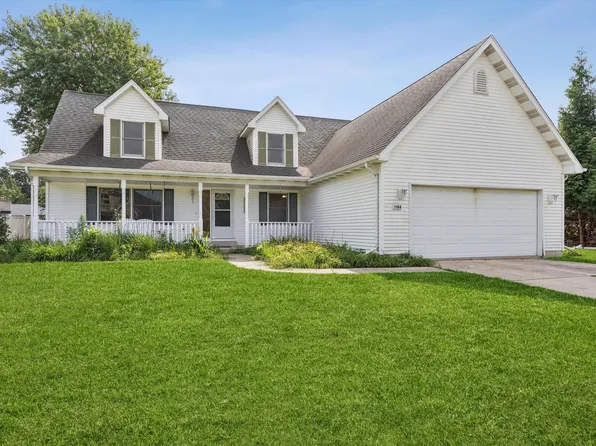 1184 Woodland Dr, Chesterton, IN 46304