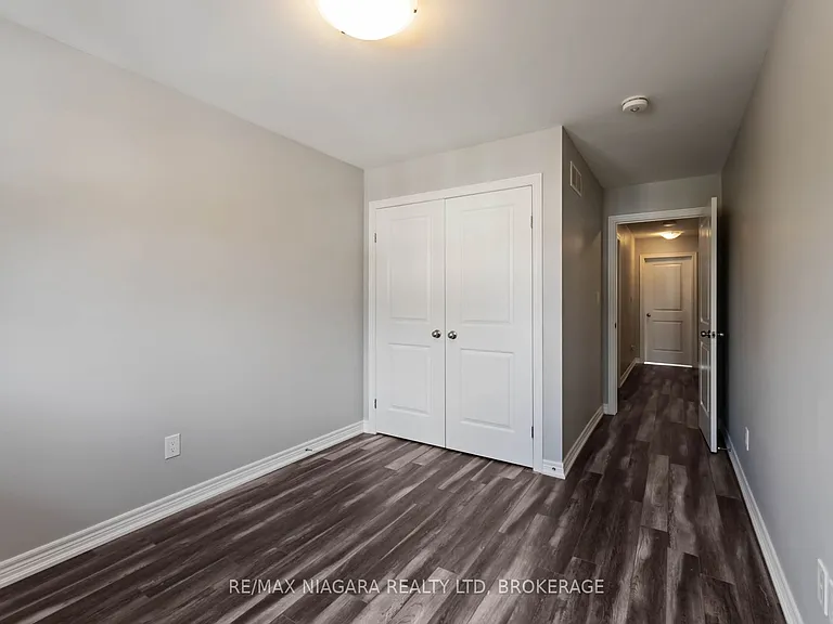 81 Grove St — Photo 25