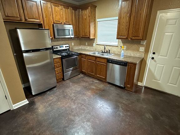 3rd image of 214-220 Tyler Rd #220-A