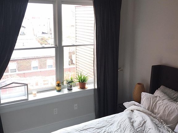 5th image of 2136 E Dauphin St APT 304
