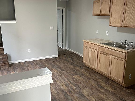 2nd image of 1131 20th Ave #1