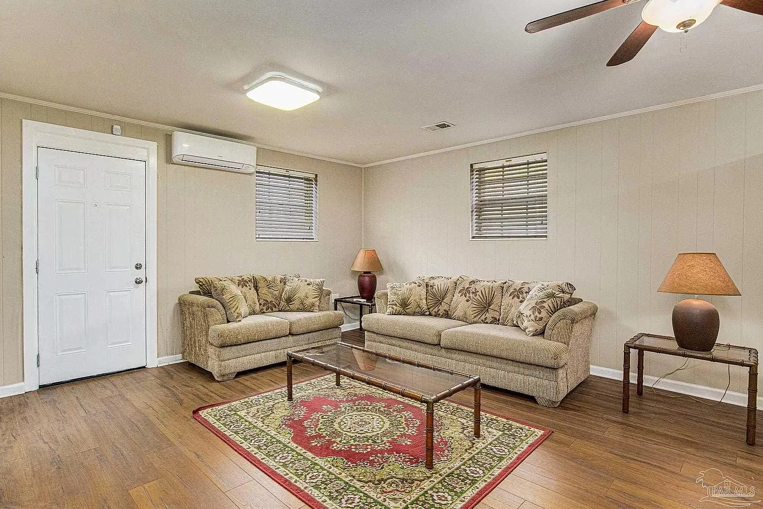 Studio, 950 sqft, $1,500 — Photo 2