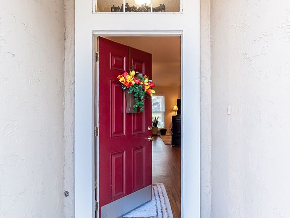 2nd image of 10758 Las Colinas Way