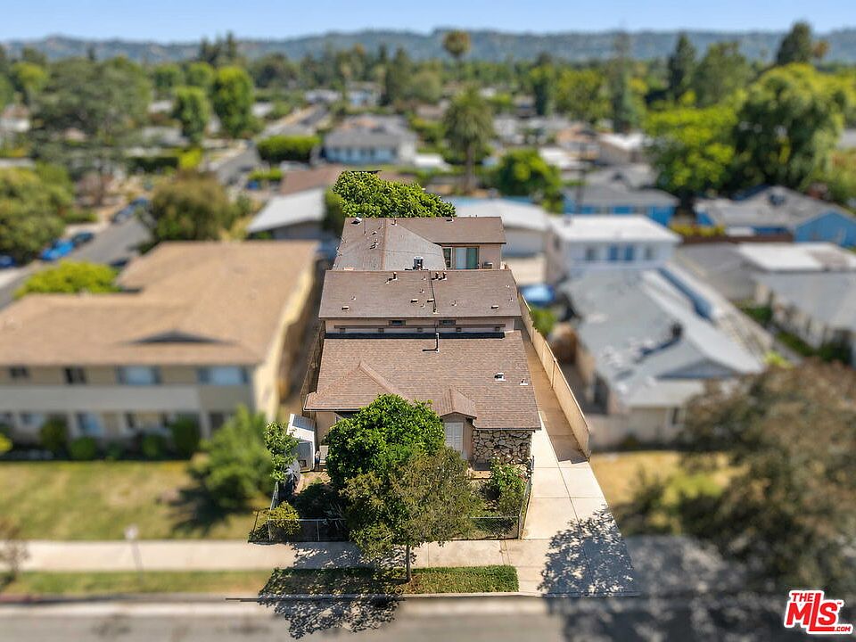 1st image of 13444 Burbank Blvd