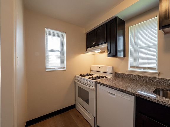 4th image of 25 Lincoln Ave #Linc3
