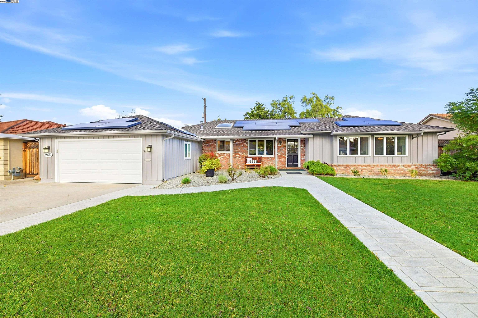 38672 Kimbro St photo 1