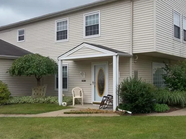 3082 Ivy Hill Cir Unit D, Cortland, OH 44410