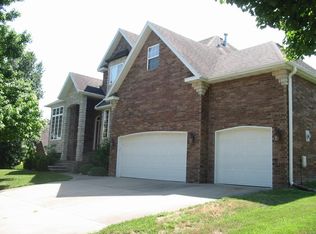 3393 S Blackman Ave, Springfield, MO 65809