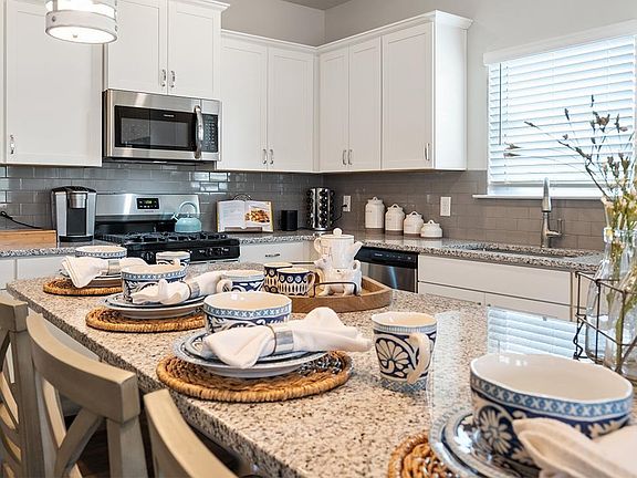 4th image of 230 Shantz Way