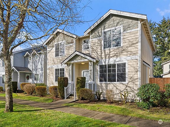3rd image of 6732 Steamer Drive SE