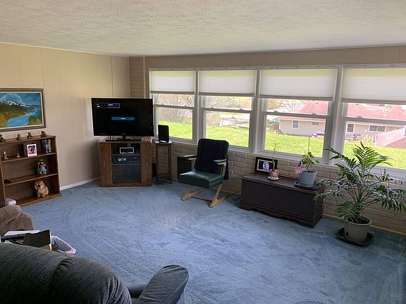 4th image of 2721 Southridge Dr