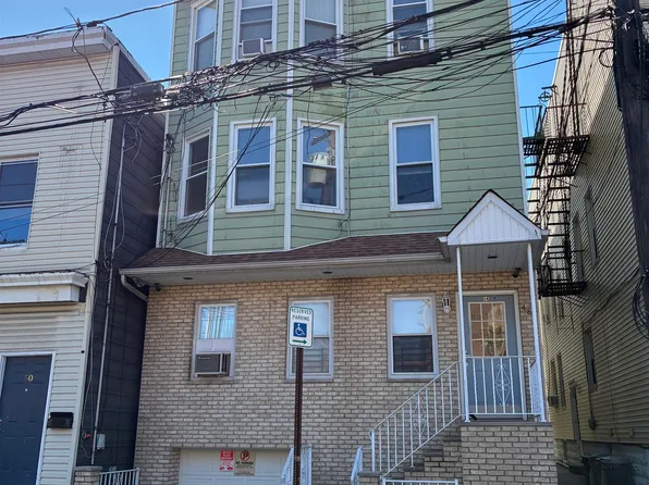 48 East 19th Street image 1 of 11