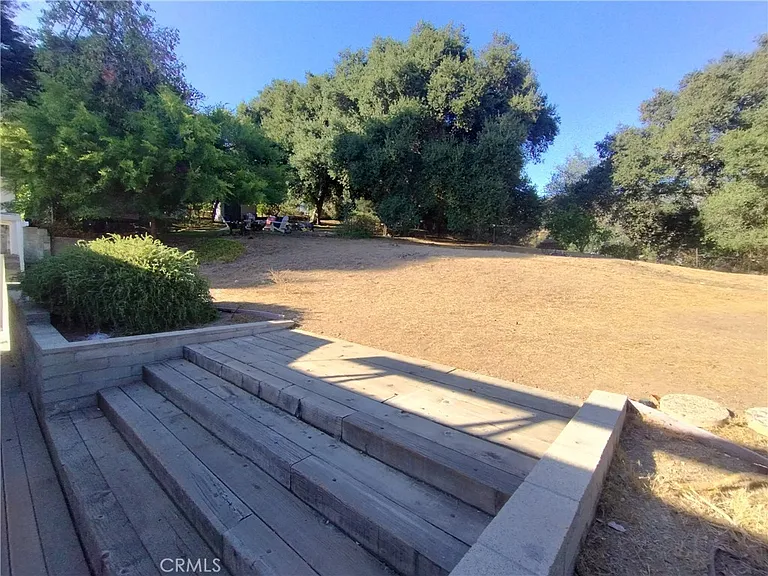 374 Grand Ave — Photo 39