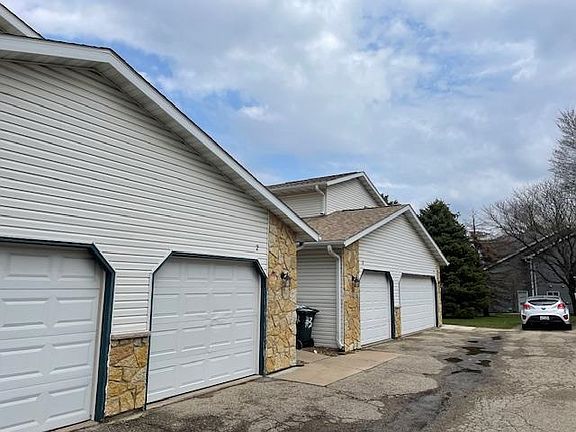2nd image of 1337 Glacier Hill Dr Unit 3