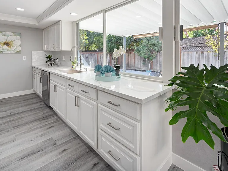 5875 Ettersberg Dr — Photo 7