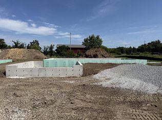 1296 E Bluff Rd, Whitewater, WI 53190