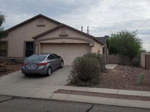 7511 S Brackenbury Dr, Tucson, AZ 85746