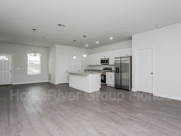 3rd image of 109 Sweet Pea Ct