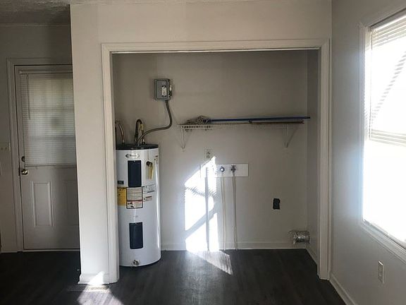 5th image of 1901 Howard Ave