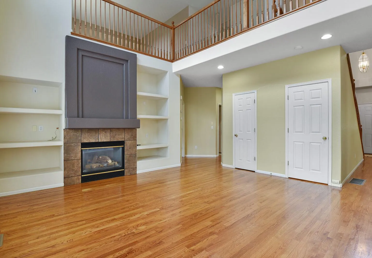 20734 E Peakview Pl — Photo 2