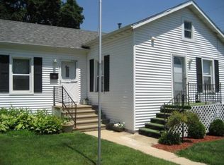 200 Jefferson St, Oregon, IL 61061