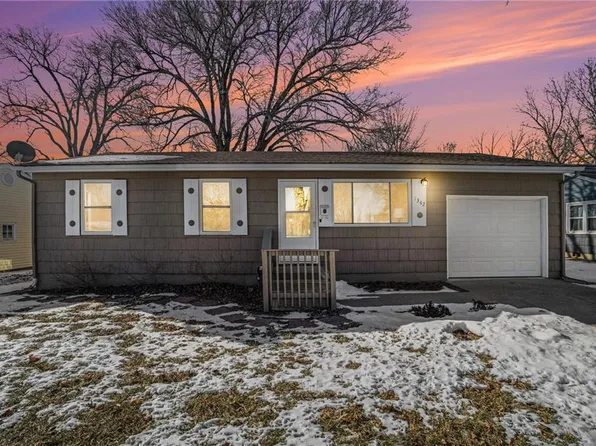 1342 S Poplar St, Ottawa, KS 66067