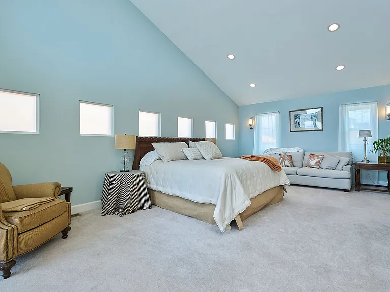 151 Napoleon St — Photo 35