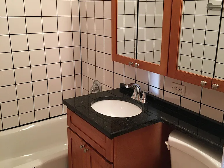 3246 W Haddon Ave — Photo 13