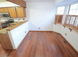 3182 Anton Dr, Aurora, IL 60504
