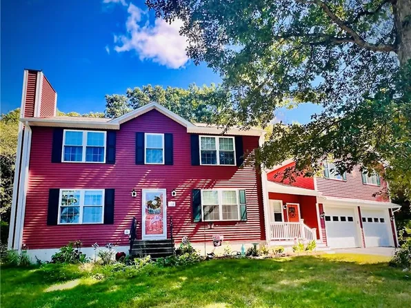 154 Lynne Ln, Burrillville, RI 02839