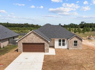 10135 Kelli Leanne Cir, Keithville, LA 71047