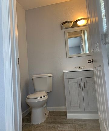 5th image of 138 Meadow Trail Dr