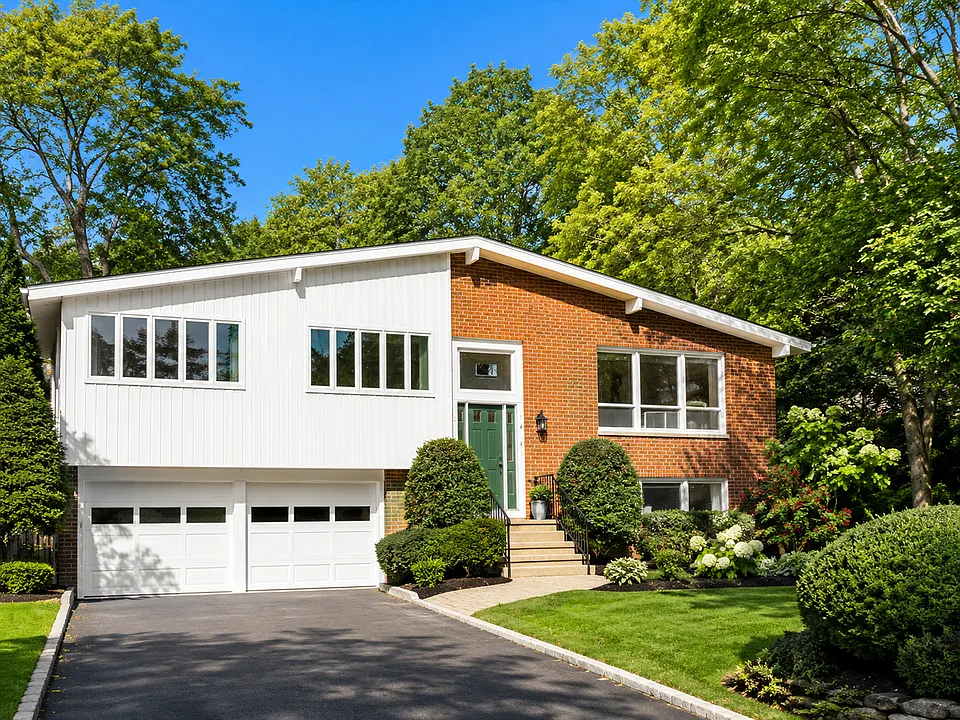 132 Brandeis Rd