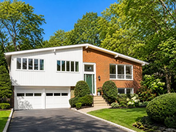 132 Brandeis Rd
