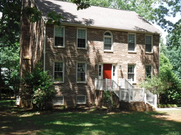 1184 Abbey Pl, Forest, VA 24551