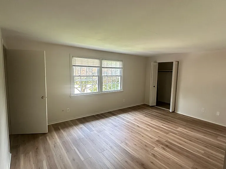 114 N Washington St #1 — Photo 8