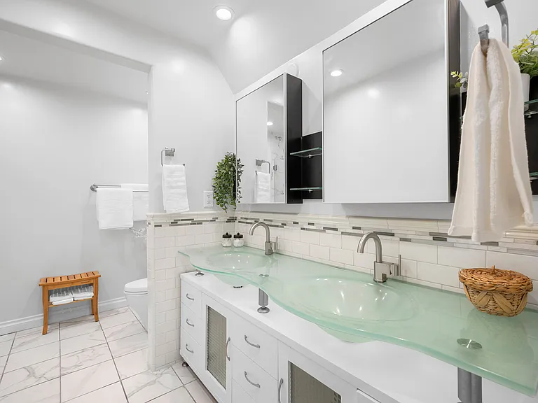 617 E Angeleno Ave #206 — Photo 9