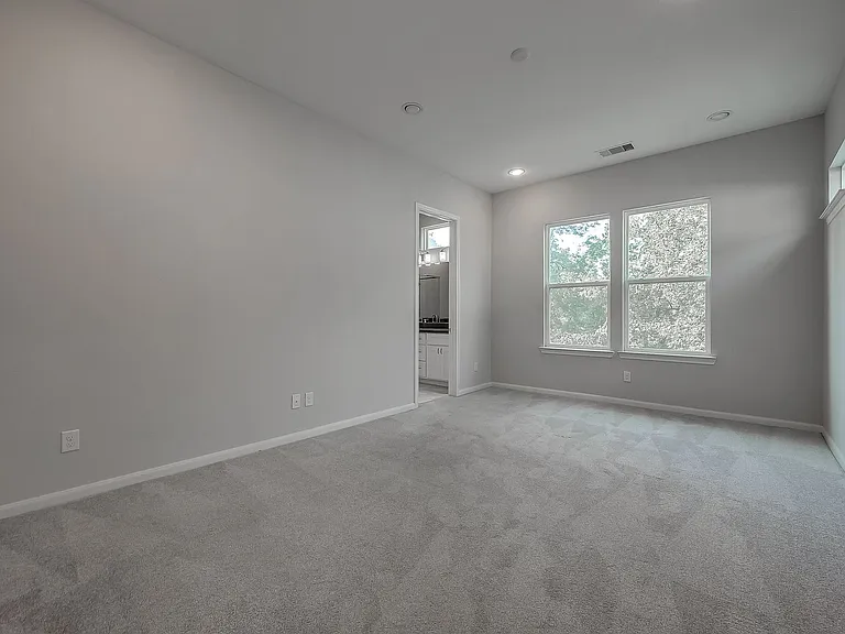5610 Patrick St #I — Photo 7