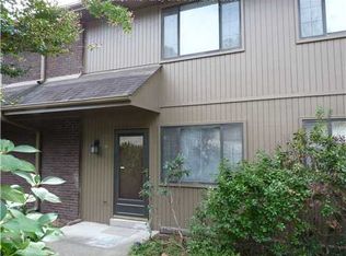 6 Briar Hill Rd, Charleston, WV 25314