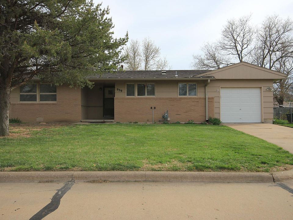 1st image of 939 Somerset Cir