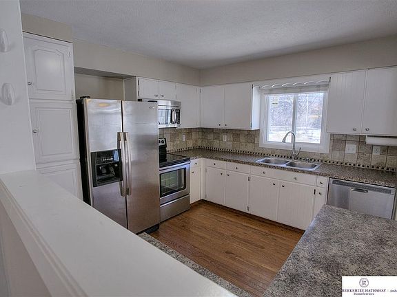 5th image of 2260 S 133rd Ave